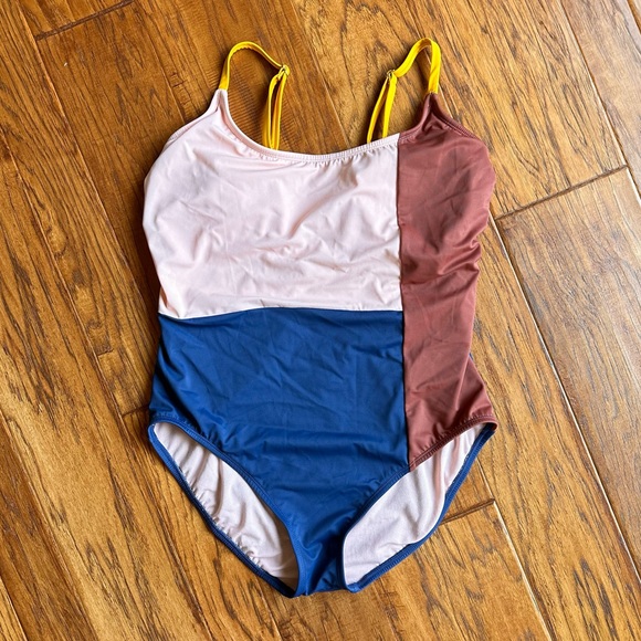 Beach Betty Color Block One Piece Swimsuit Size Large - Picture 3 of 7